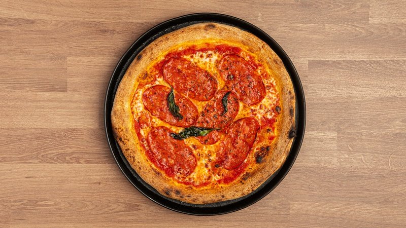 Pizza Salame Piccante